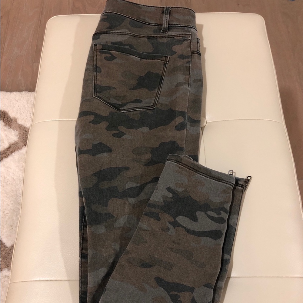Green camo jeans